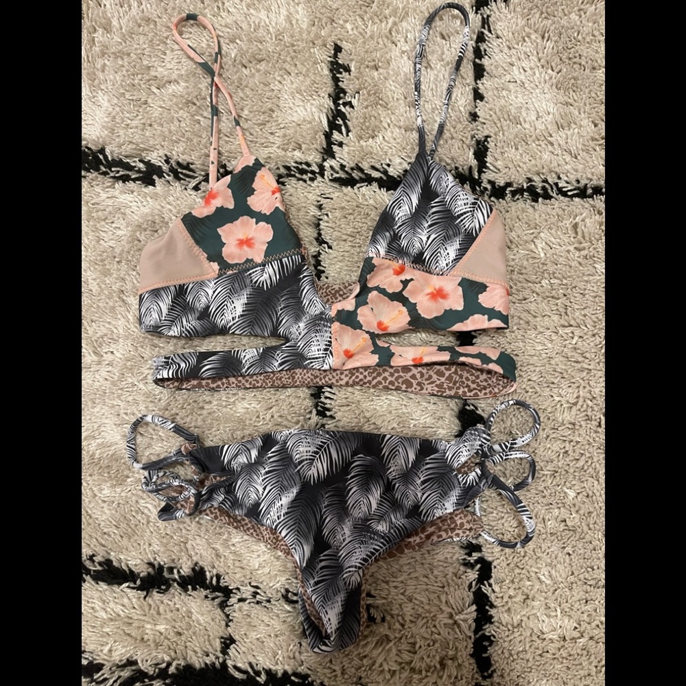 Acacia swimwear haku top